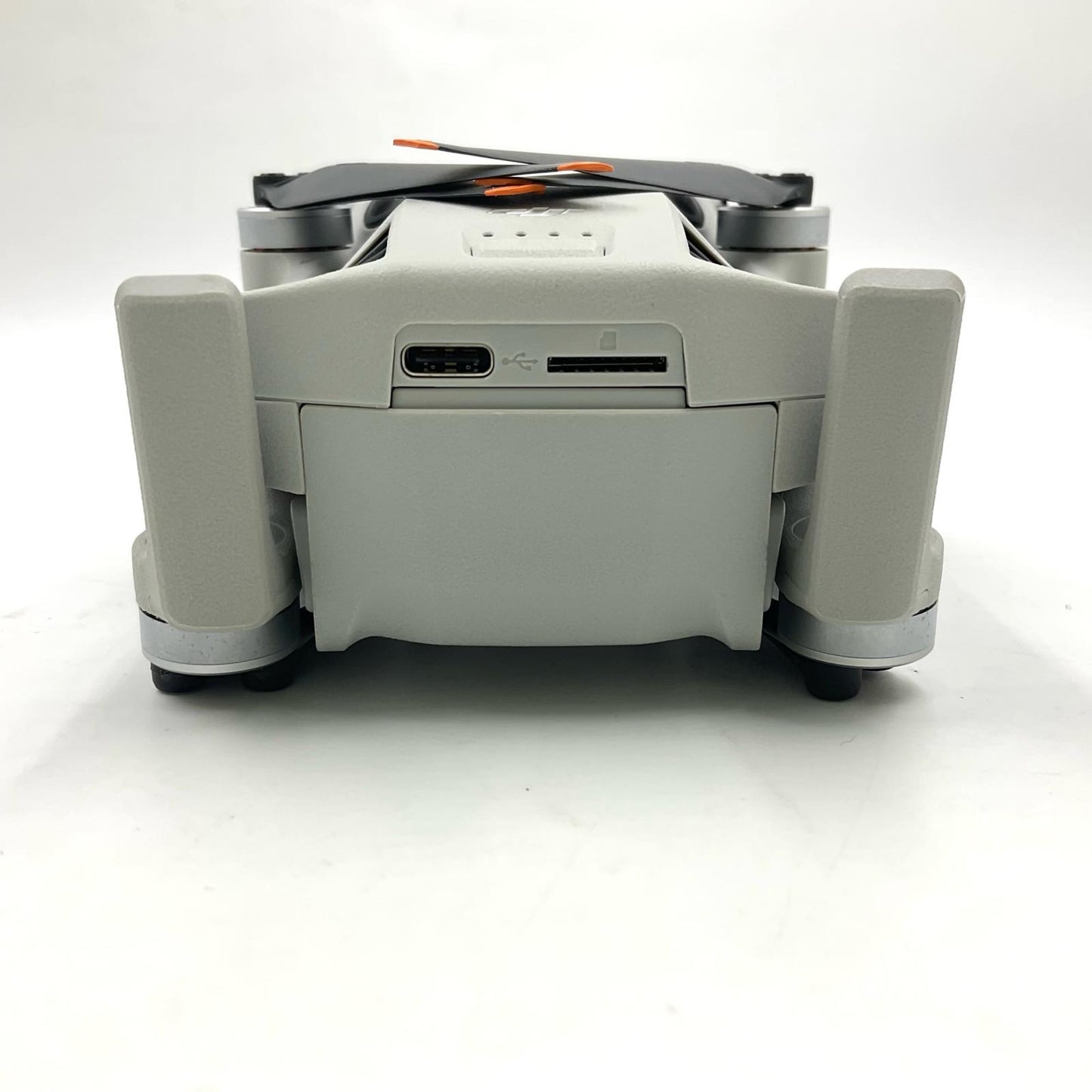 【全額返金保証】【最速発送】DJI DJI Mini 4 Pro Fly Moreコンボ Plus (DJI RC 2付属) 美品 動作確認済