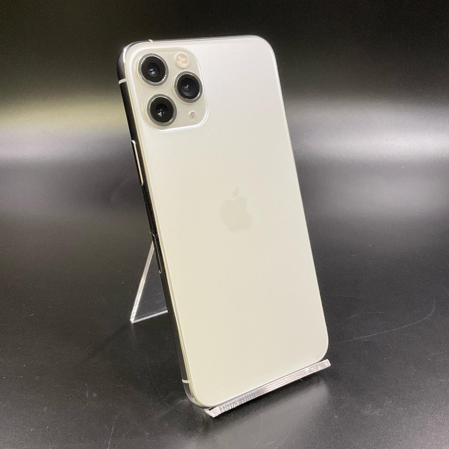 【全額返金保証】【最速発送】Apple iPhone iPhone 11 Pro 64GB シルバー docomo 白ロム 超美品 動作確認済 100%