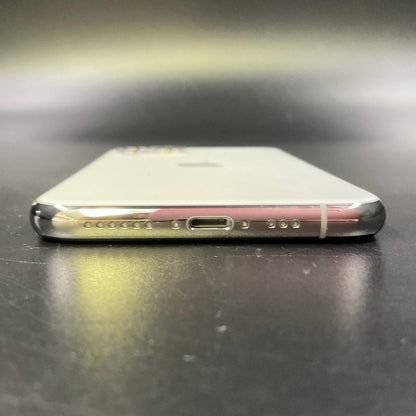【全額返金保証】【最速発送】Apple iPhone iPhone 11 Pro 64GB シルバー docomo 白ロム 超美品 動作確認済 100%