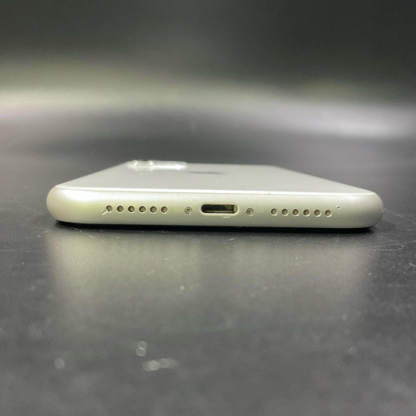 【全額返金保証】【最速発送】Apple iPhone iPhone 11 128GB ホワイト SIMフリー 白ロム 動作確認済 75%
