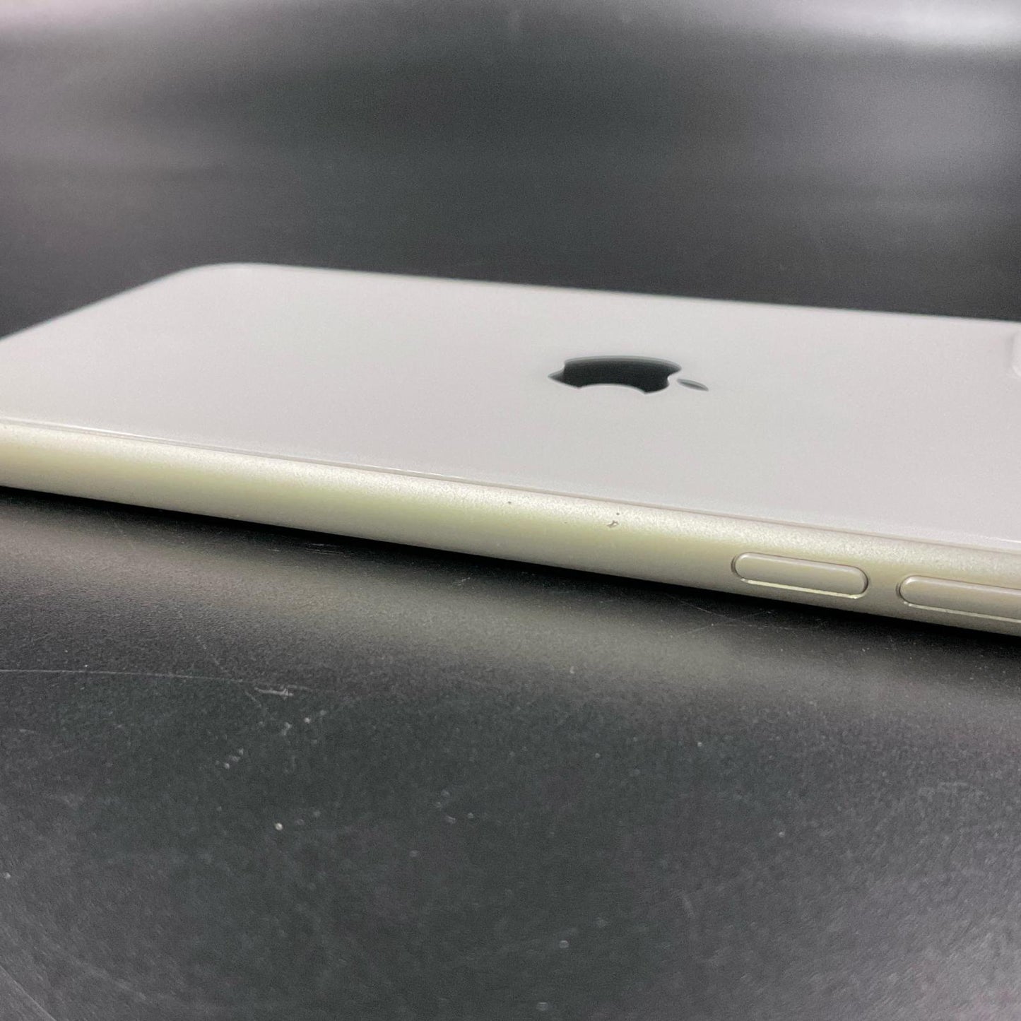 【全額返金保証】【最速発送】Apple iPhone iPhone 11 128GB ホワイト SIMフリー 白ロム 動作確認済 75%