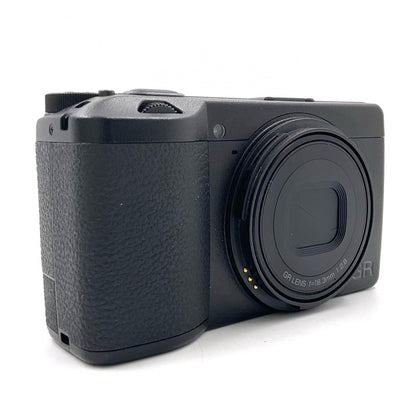 【全額返金保証】【最速発送】RICOH コンパクトデジタルカメラ GR III 美品 動作確認済
