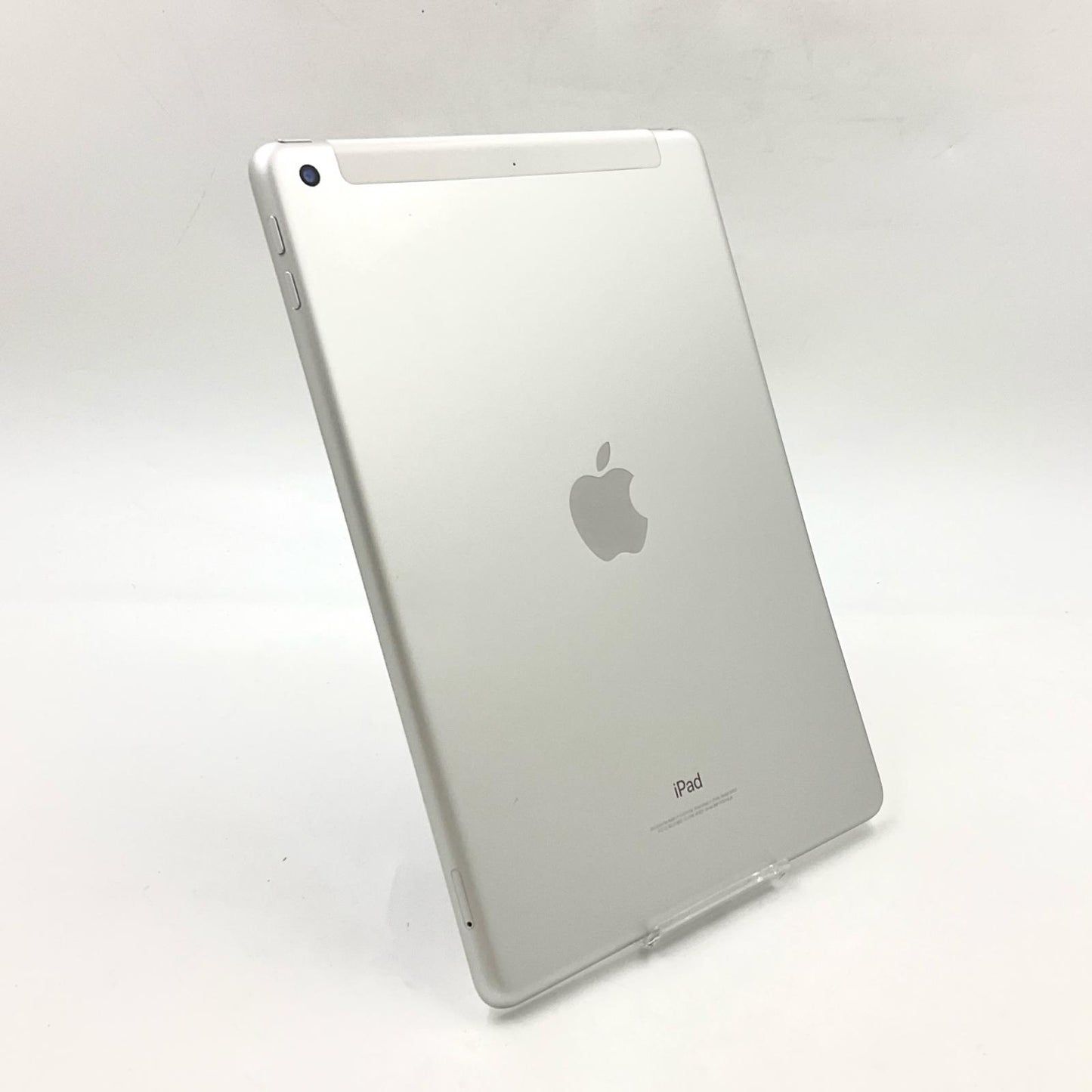 【全額返金保証】【最速発送】Apple iPad iPad 9.7インチ 第5世代 32GB シルバー WiFi+Cellular docomo SIMフリー 白ロム 動作確認済