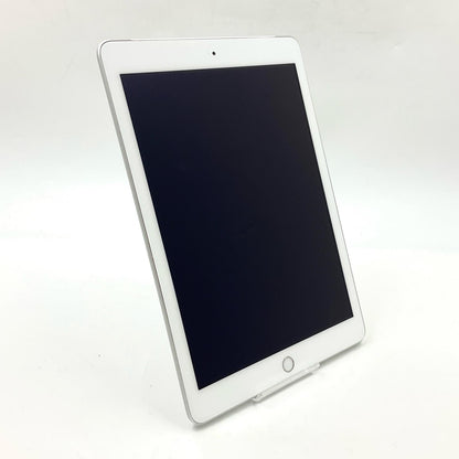 【全額返金保証】【最速発送】Apple iPad iPad 9.7インチ 第5世代 32GB シルバー WiFi+Cellular docomo SIMフリー 白ロム 動作確認済