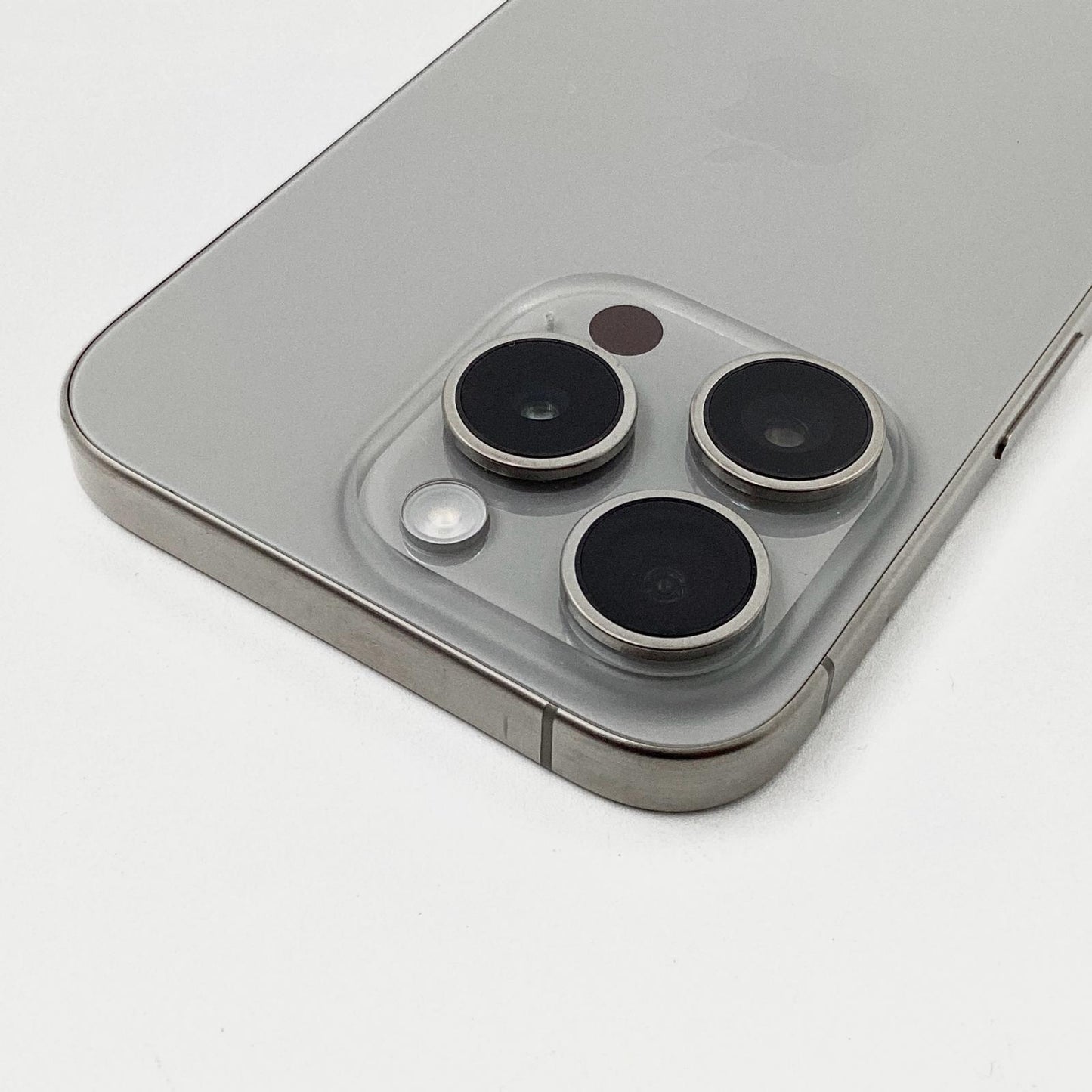 【全額返金保証】【最速発送】Apple iPhone iPhone 15 Pro 256GB ナチュラルチタニウム SIMフリー 動作確認済 87%