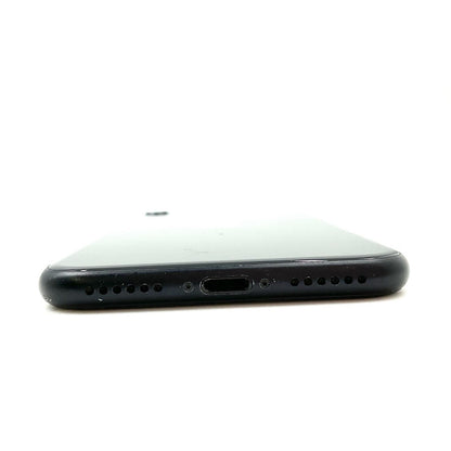 【全額返金保証】【最速発送】Apple iPhone iPhone SE（第2世代） 128GB ブラック docomo 白ロム 動作確認済 77%