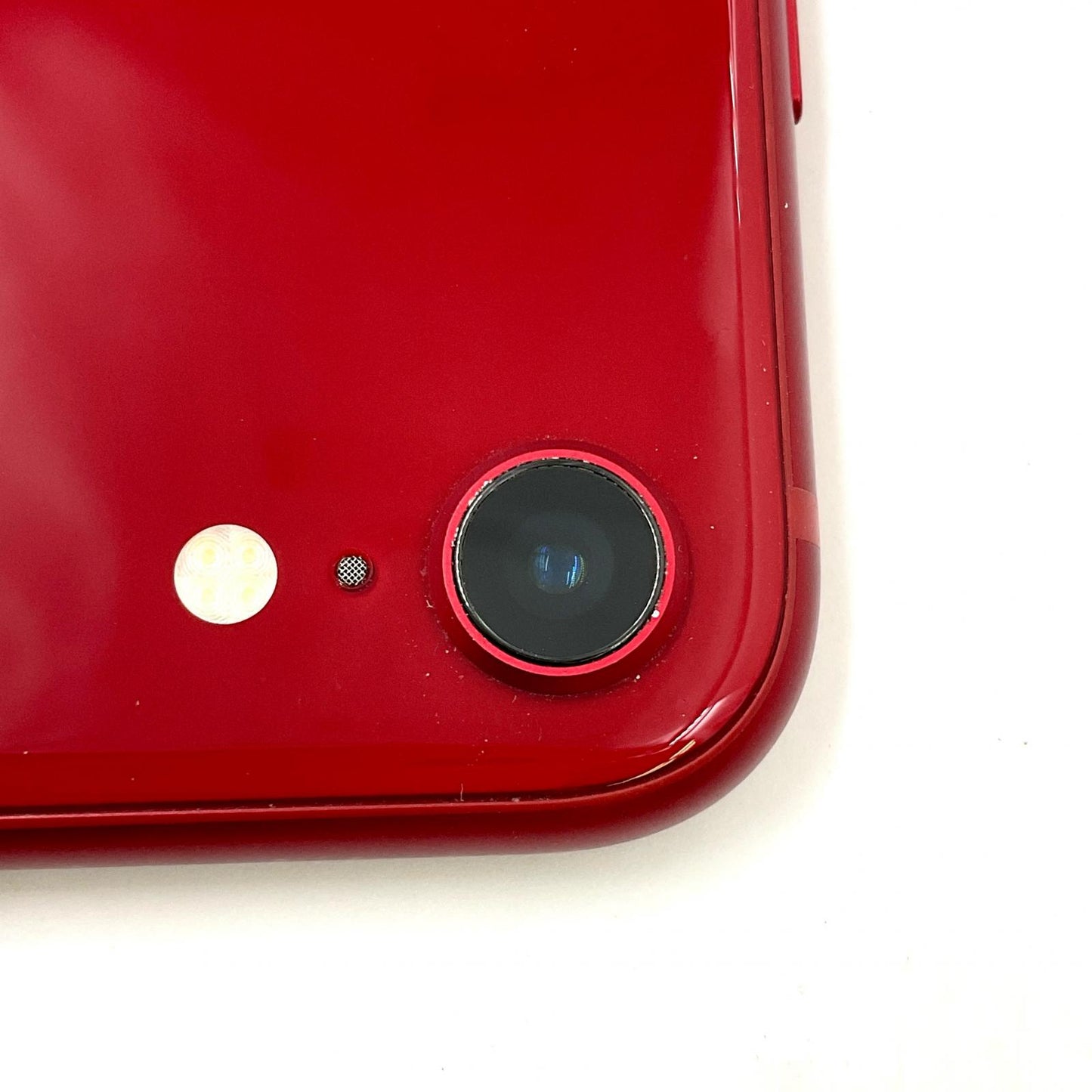 【全額返金保証】【最速発送】Apple iPhone iPhone SE（第3世代） 64GB (PRODUCT)RED au 白ロム 動作確認済 89%