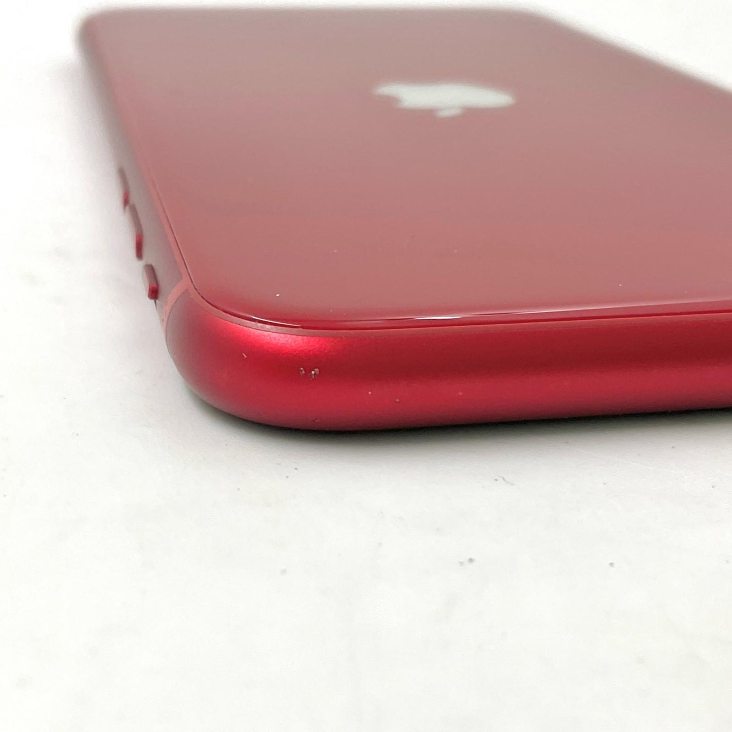 【全額返金保証】【最速発送】Apple iPhone iPhone SE（第3世代） 64GB (PRODUCT)RED au 白ロム 動作確認済 89%