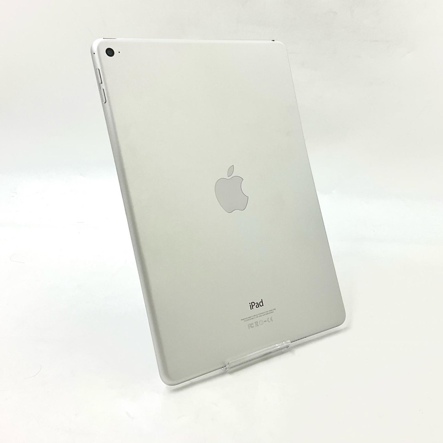 【最速発送】Apple iPad Air 9.7インチ 第2世代 32GB シルバー Wi-Fi【難有】