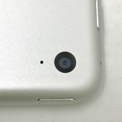【最速発送】Apple iPad Air 9.7インチ 第2世代 32GB シルバー Wi-Fi【難有】