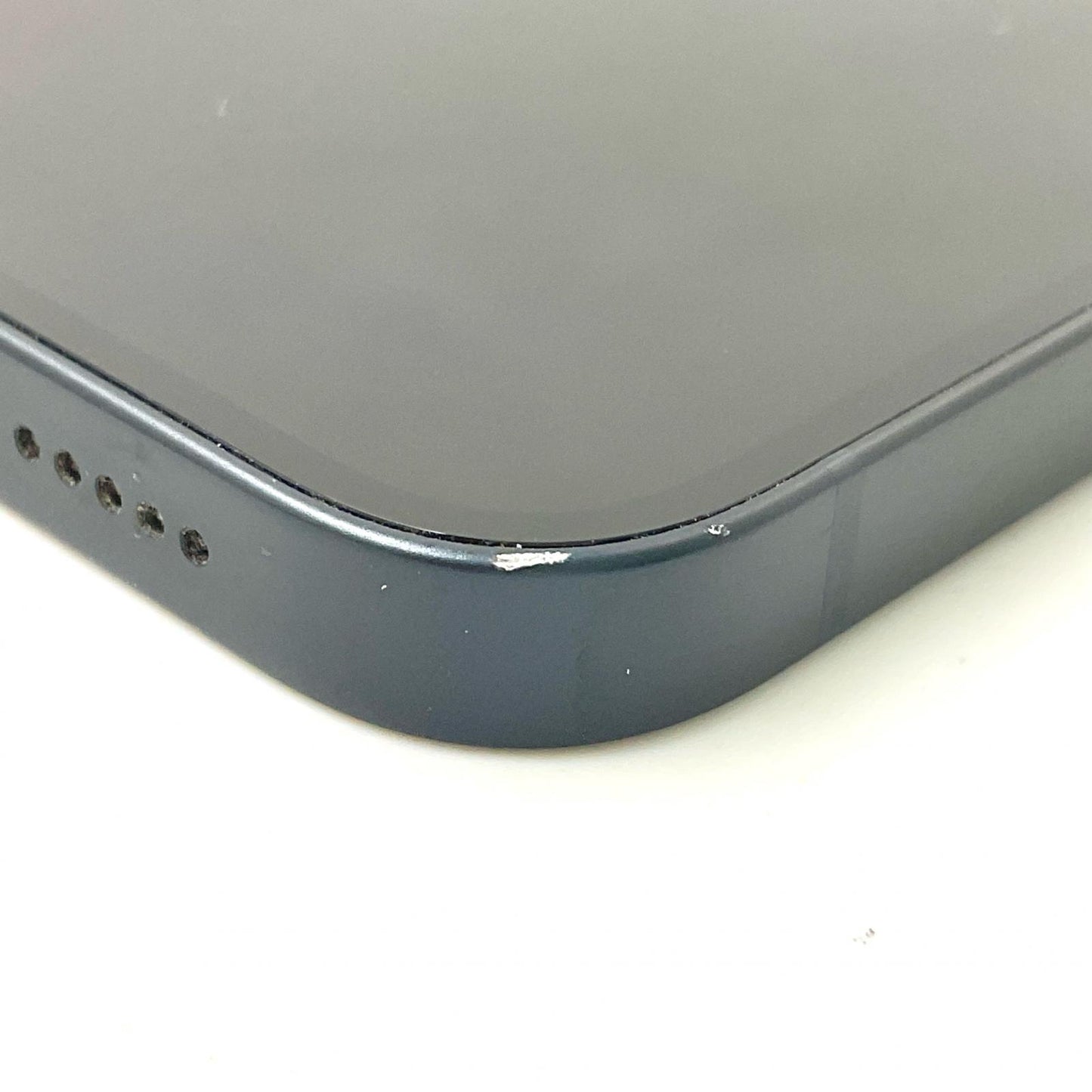 【全額返金保証】【最速発送】Apple iPhone iPhone 13 128GB ミッドナイト docomo 動作確認済 85%