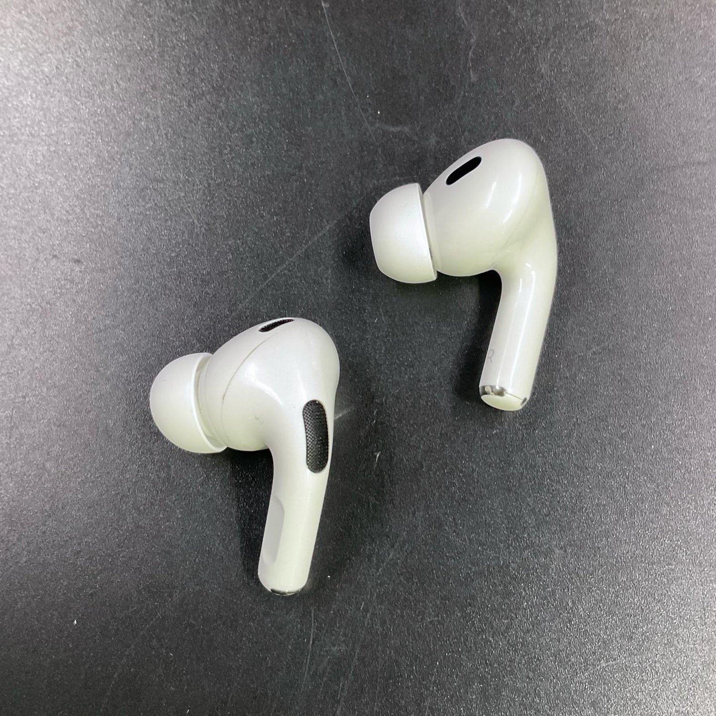 【全額返金保証】【最速発送】Apple AirPods Pro2（USB-C） 動作確認済