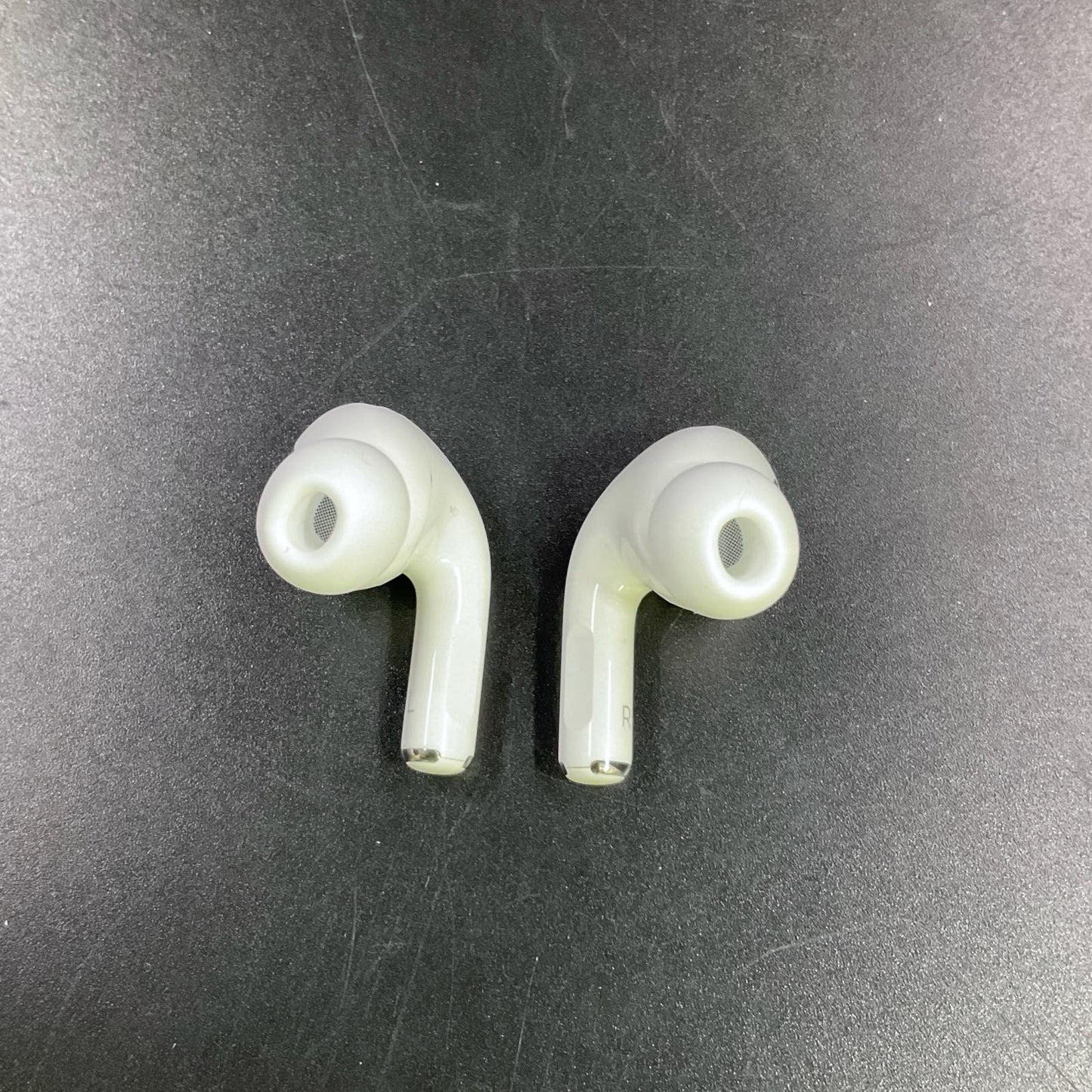 【全額返金保証】【最速発送】Apple AirPods Pro2（USB-C） 動作確認済