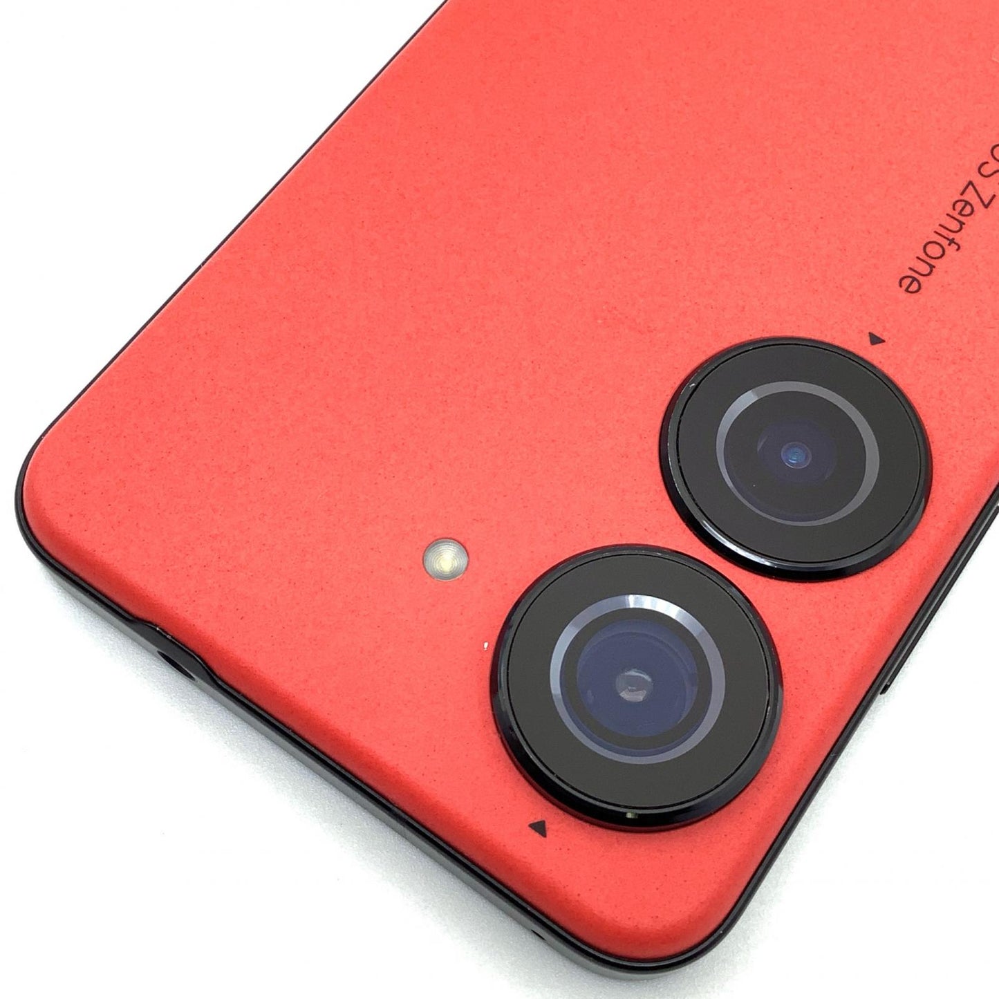 【全額返金保証】【最速発送】ASUS Zenfone10 256GB エクリプスレッド SIMフリー AI2302 白ロム 動作確認済