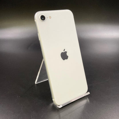 【全額返金保証】【最速発送】Apple iPhone iPhone SE（第2世代） 128GB ホワイト docomo 白ロム 動作確認済 83%