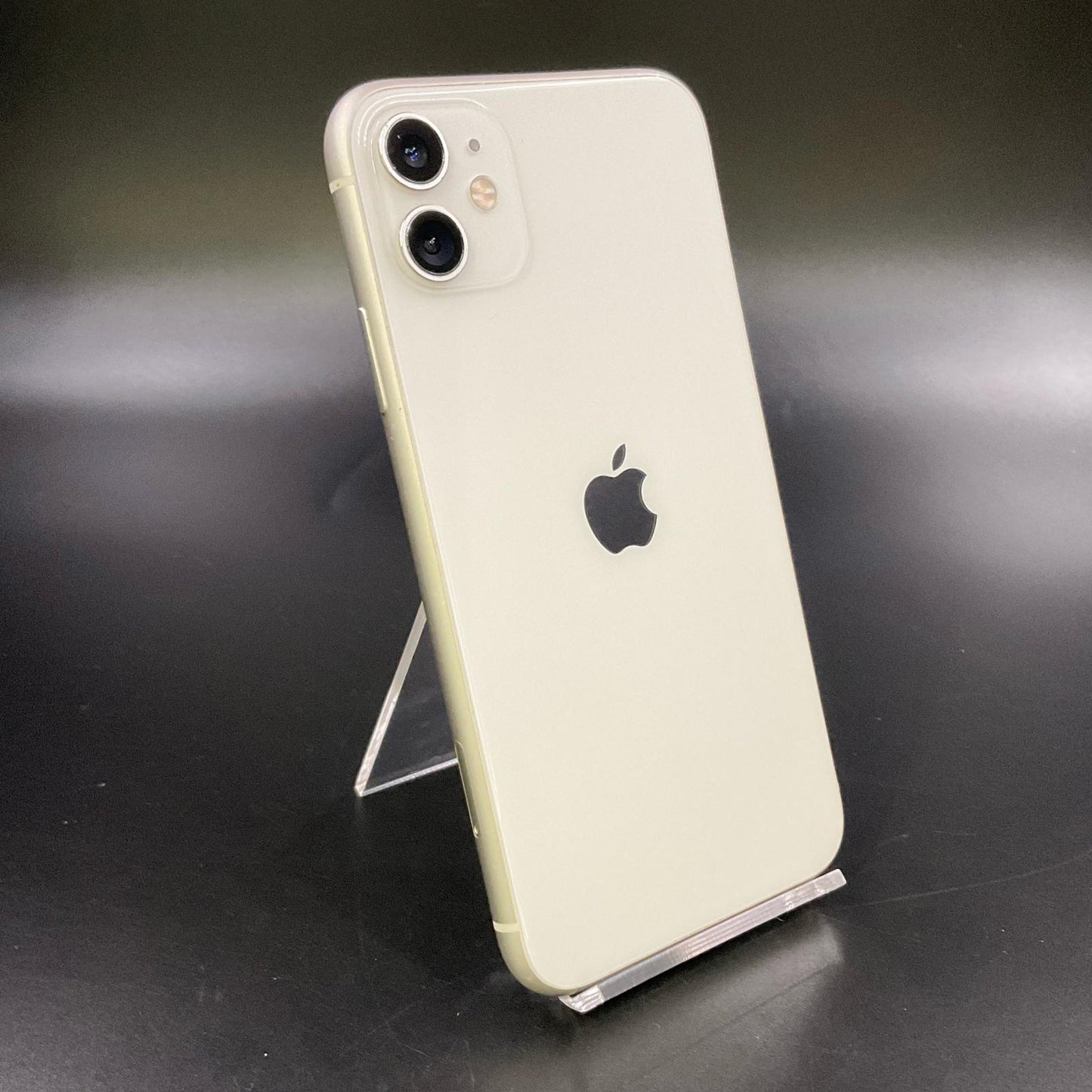 【最速発送】Apple iPhone iPhone 11 64GB ホワイト au 白ロム【難有】 74%