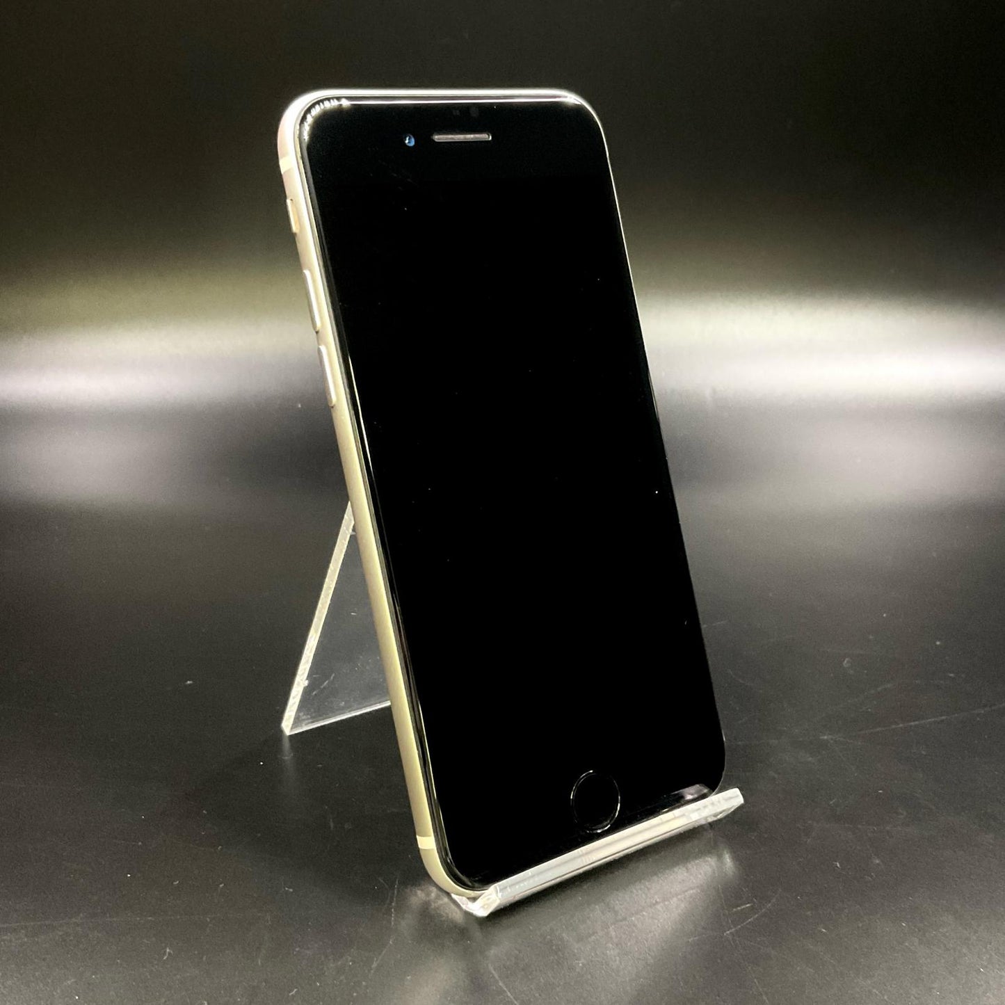 【全額返金保証】【最速発送】Apple iPhone iPhone SE（第3世代） 64GB ホワイト docomo 白ロム 動作確認済 83%