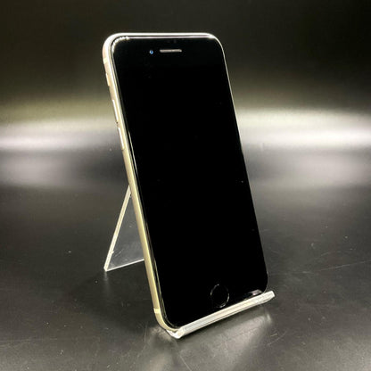 【全額返金保証】【最速発送】Apple iPhone iPhone SE（第3世代） 64GB ホワイト docomo 白ロム 動作確認済 83%