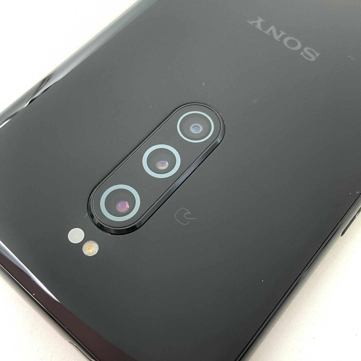 【全額返金保証】【最速発送】Sony Xperia 1 64GB ブラック au SOV40 白ロム 動作確認済