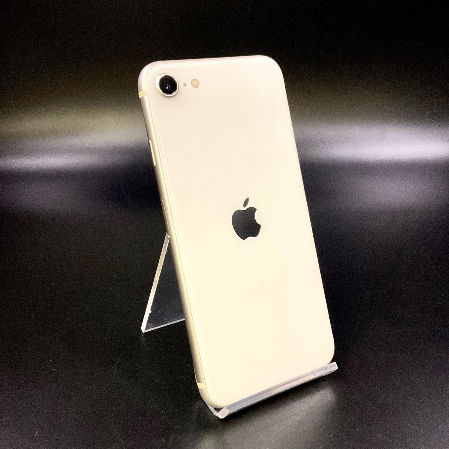 【全額返金保証】【最速発送】Apple iPhone iPhone SE（第3世代） 128GB スターライト docomo 白ロム 動作確認済 84%