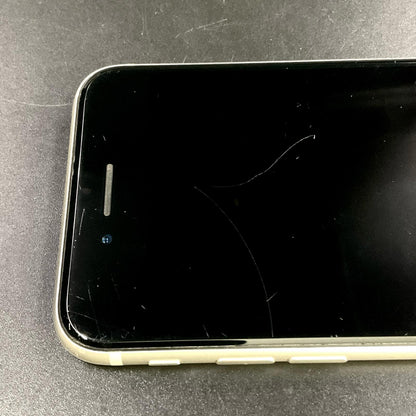 【全額返金保証】【最速発送】Apple iPhone iPhone SE（第3世代） 128GB スターライト docomo 白ロム 動作確認済 84%