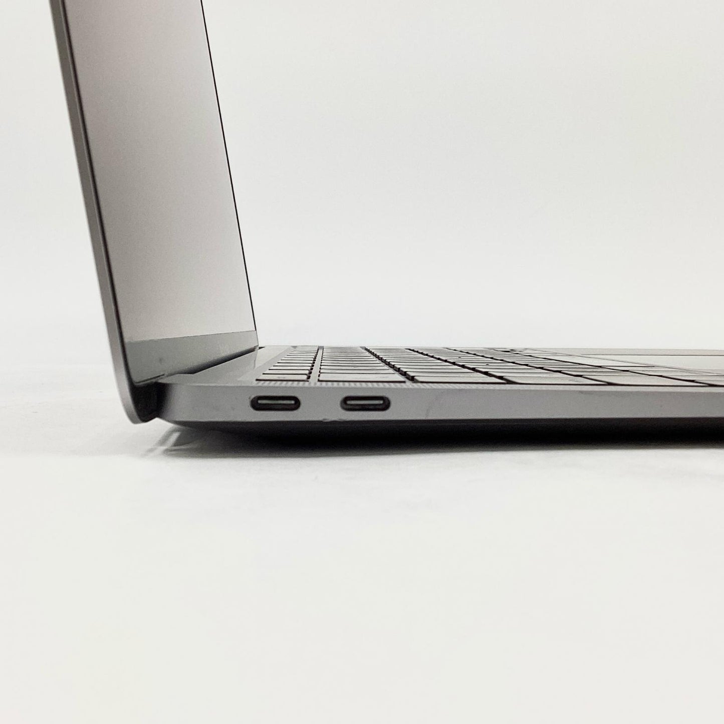 【全額返金保証】【最速発送】Apple MacBook Air 13インチ 2020 Apple M1 16GB SSD 256GB スペースグレイ 95% 動作確認済