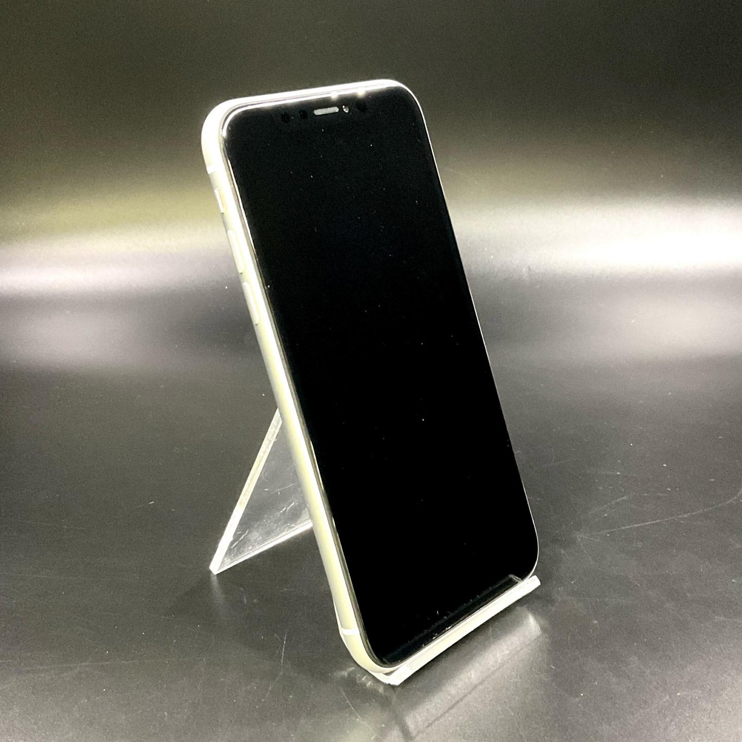 【全額返金保証】【最速発送】Apple iPhone iPhone XR 128GB ホワイト au 白ロム 動作確認済 83%