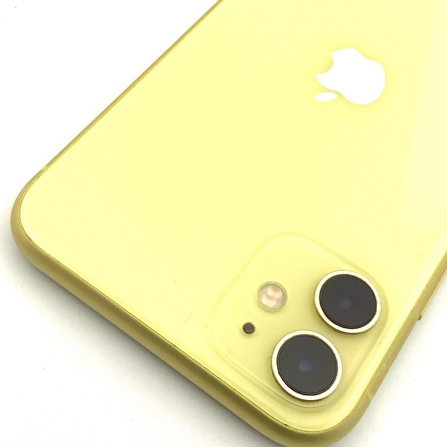 【全額返金保証】【最速発送】Apple iPhone iPhone 11 128GB イエロー au 白ロム 動作確認済 75%