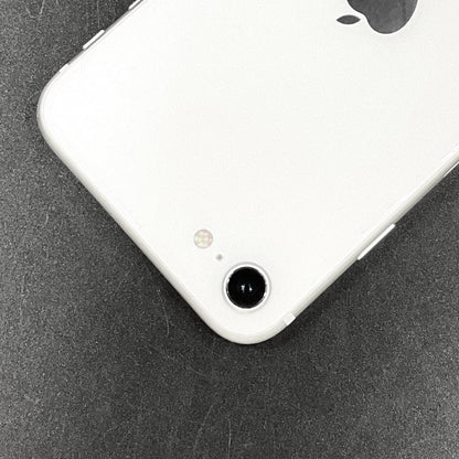 【全額返金保証】【最速発送】Apple iPhone iPhone SE（第2世代） 64GB ホワイト au 白ロム 動作確認済 76%