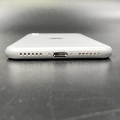 【全額返金保証】【最速発送】Apple iPhone iPhone SE（第2世代） 64GB ホワイト au 白ロム 動作確認済 76%