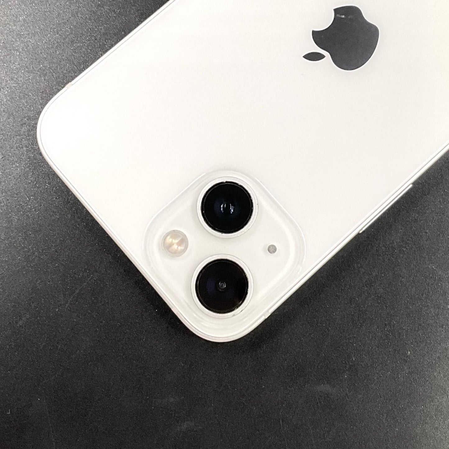 【全額返金保証】【最速発送】Apple iPhone iPhone 13 128GB スターライト docomo 動作確認済 84%