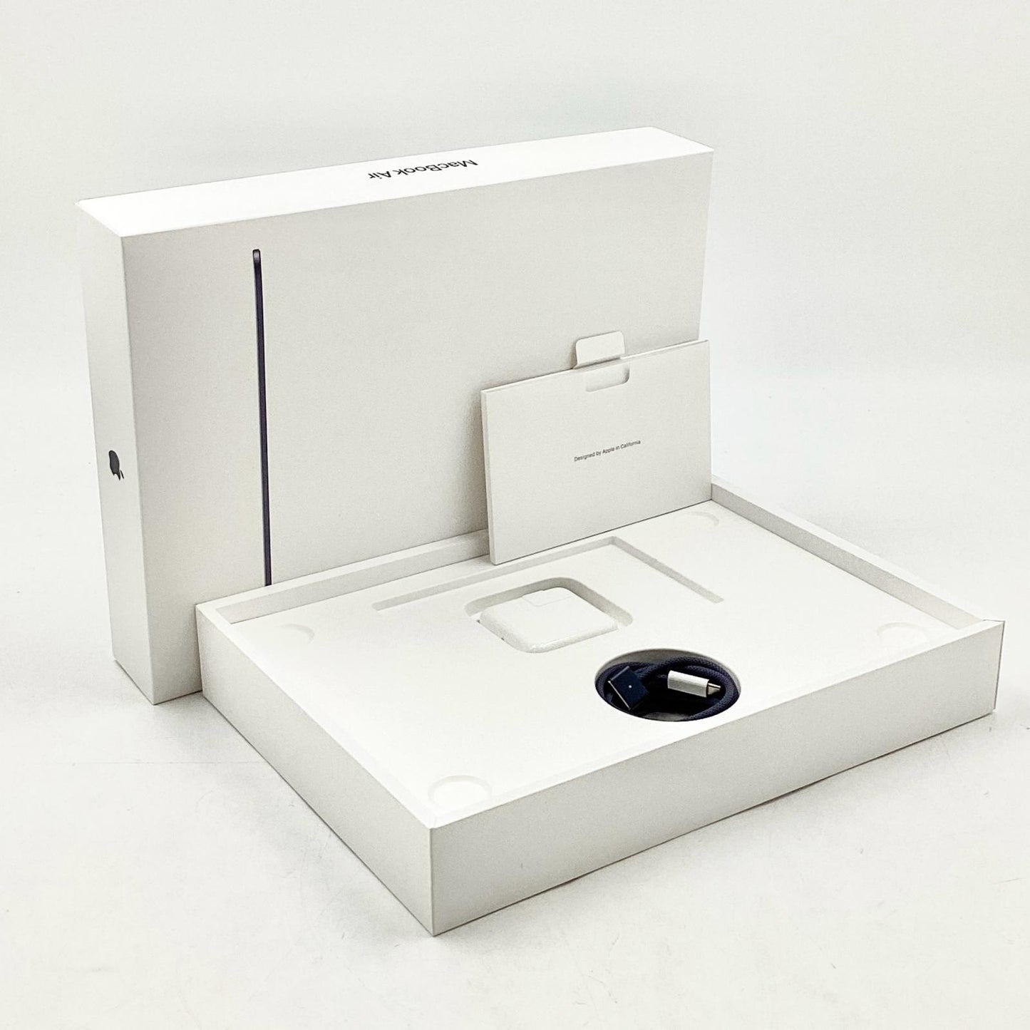 【全額返金保証】【最速発送】Apple MacBook Air 13.6インチ 2022 Apple M2 8GB SSD 256GB ミッドナイト 99% 美品 動作確認済