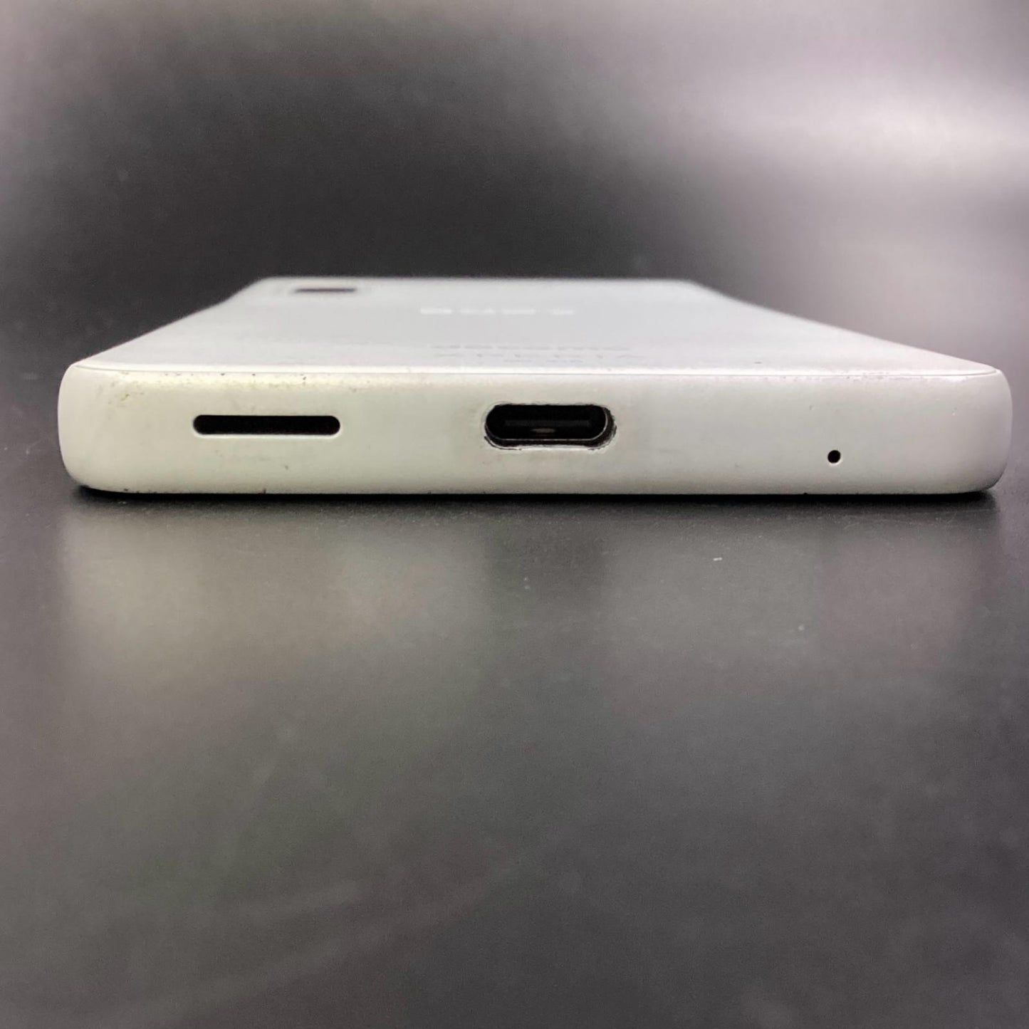 【全額返金保証】【最速発送】Sony Xperia Ace II 64GB ホワイト docomo SO-41B 白ロム 動作確認済