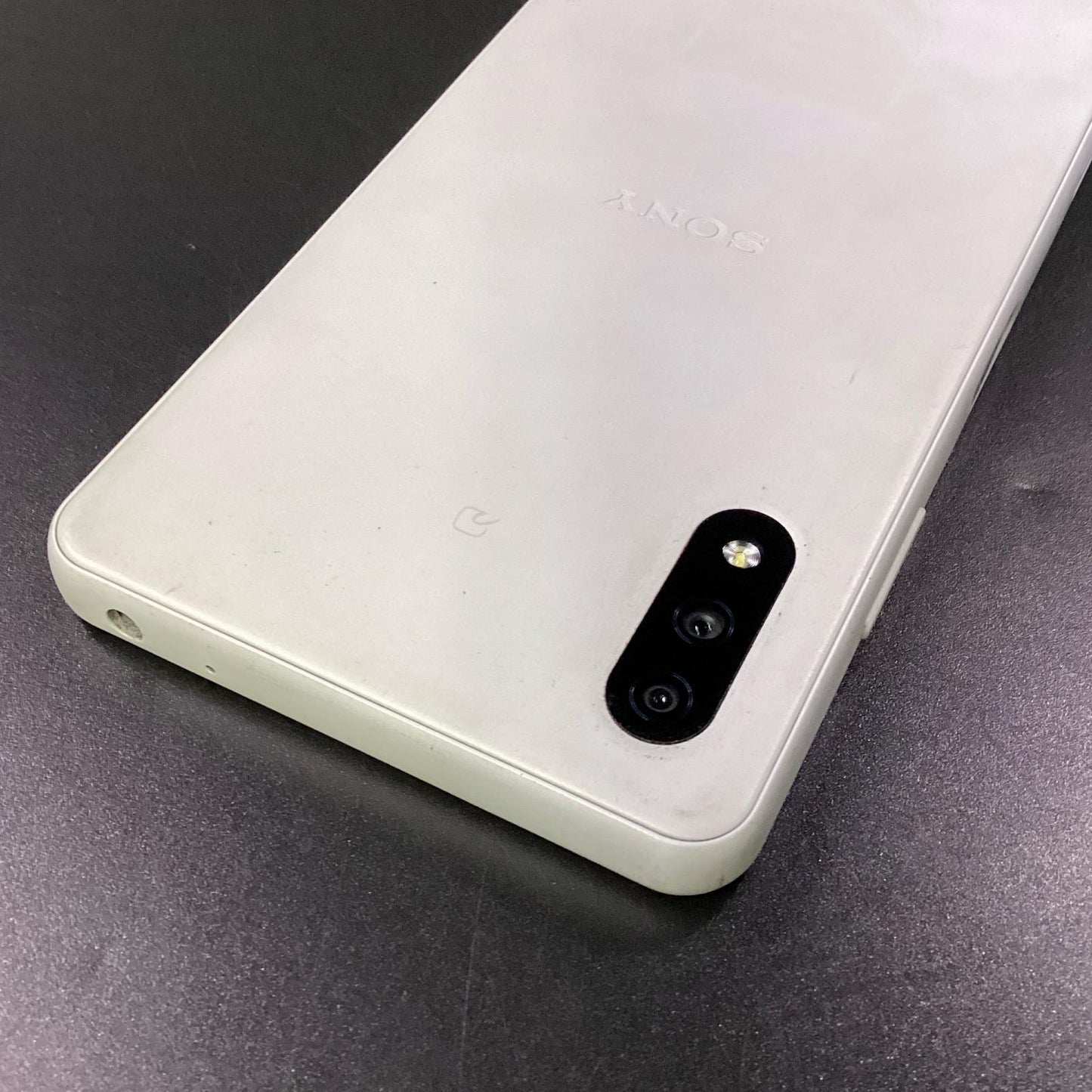【全額返金保証】【最速発送】Sony Xperia Ace II 64GB ホワイト docomo SO-41B 白ロム 動作確認済