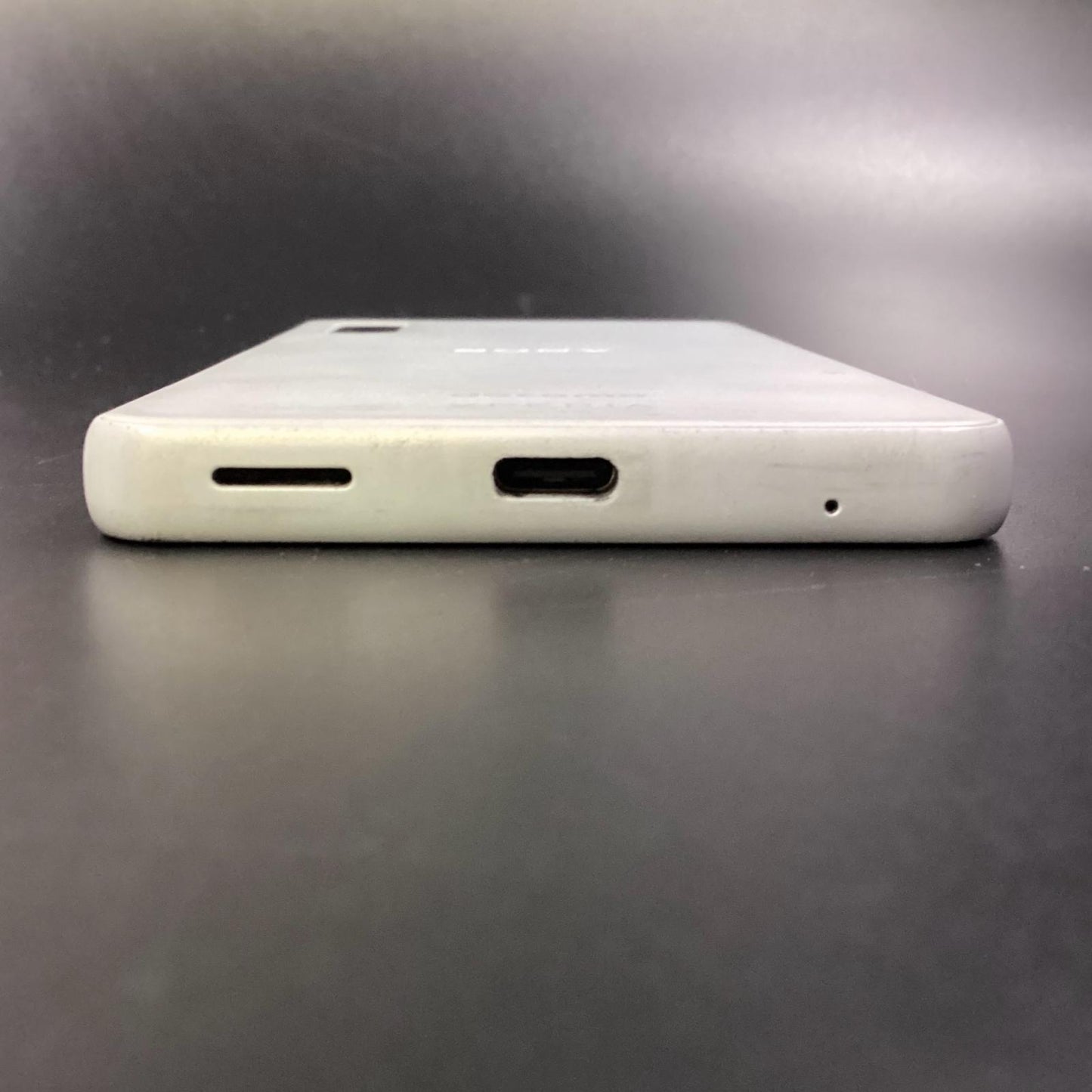 【全額返金保証】【最速発送】Sony Xperia Ace II 64GB ホワイト docomo SO-41B 白ロム 動作確認済