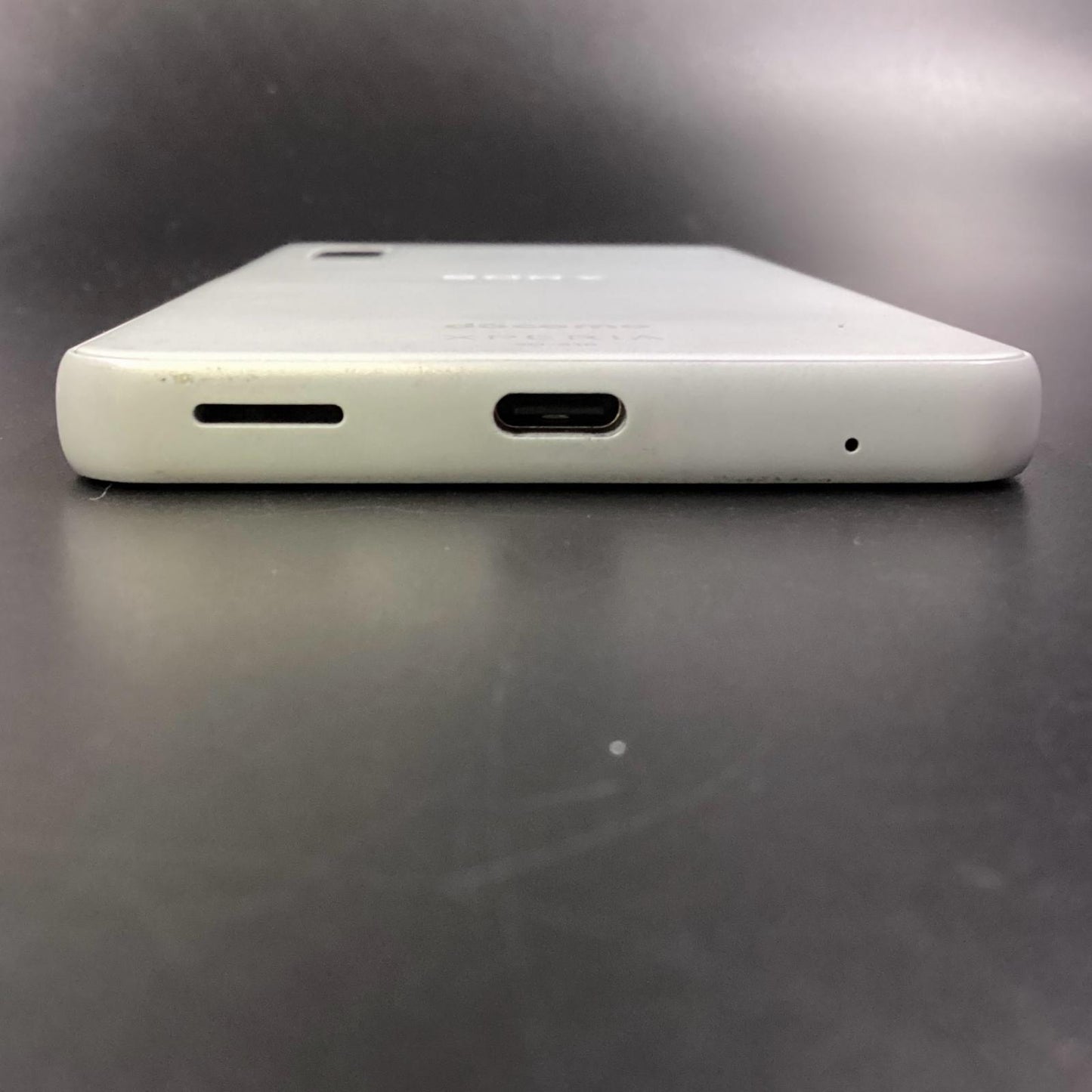 【全額返金保証】【最速発送】Sony Xperia Ace II 64GB ホワイト docomo SO-41B 白ロム 動作確認済