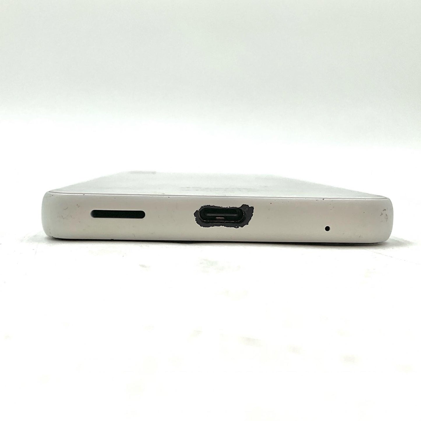 【全額返金保証】【最速発送】Sony Xperia Ace II 64GB ホワイト docomo SO-41B 白ロム 動作確認済