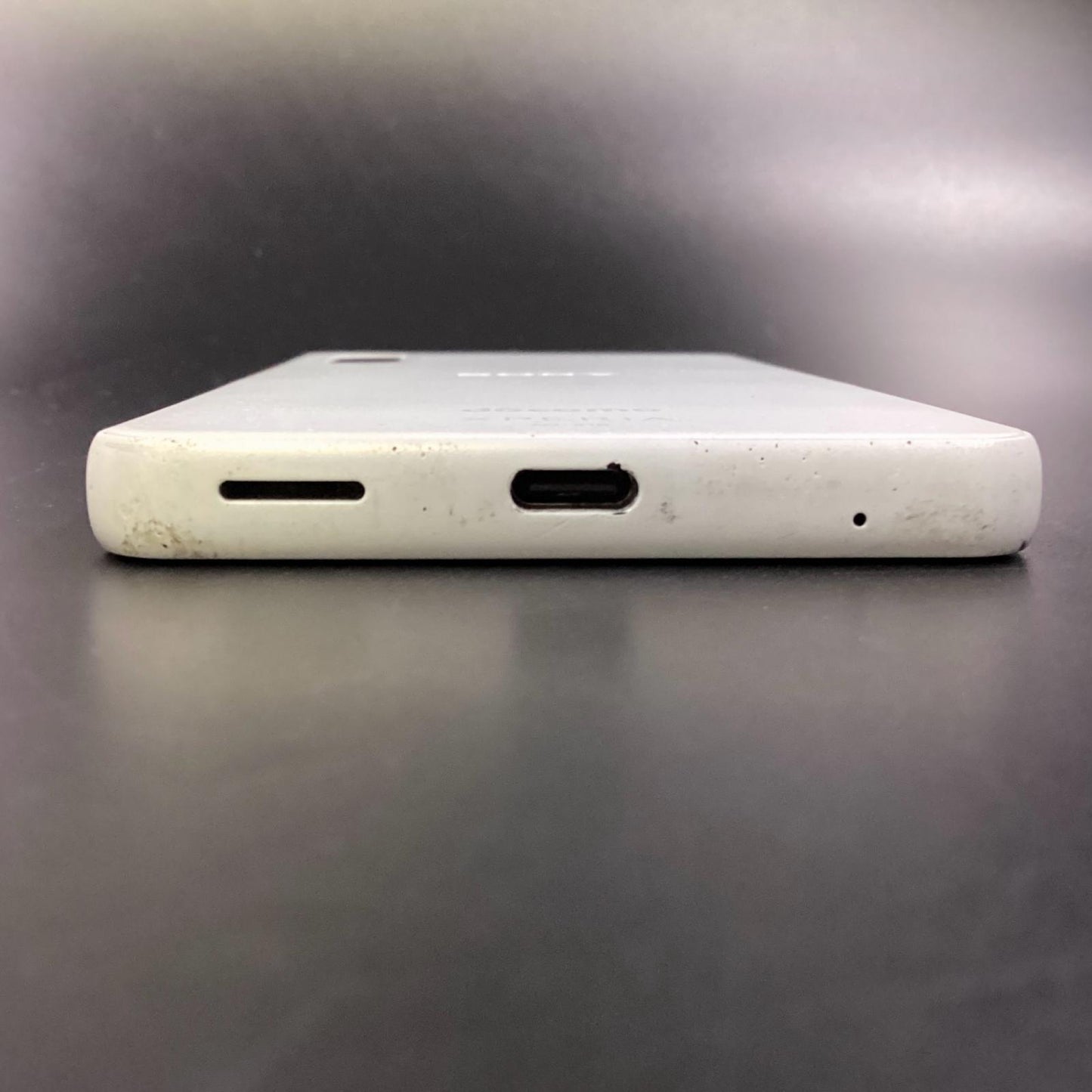 【全額返金保証】【最速発送】Sony Xperia Ace II 64GB ホワイト docomo SO-41B 白ロム 動作確認済