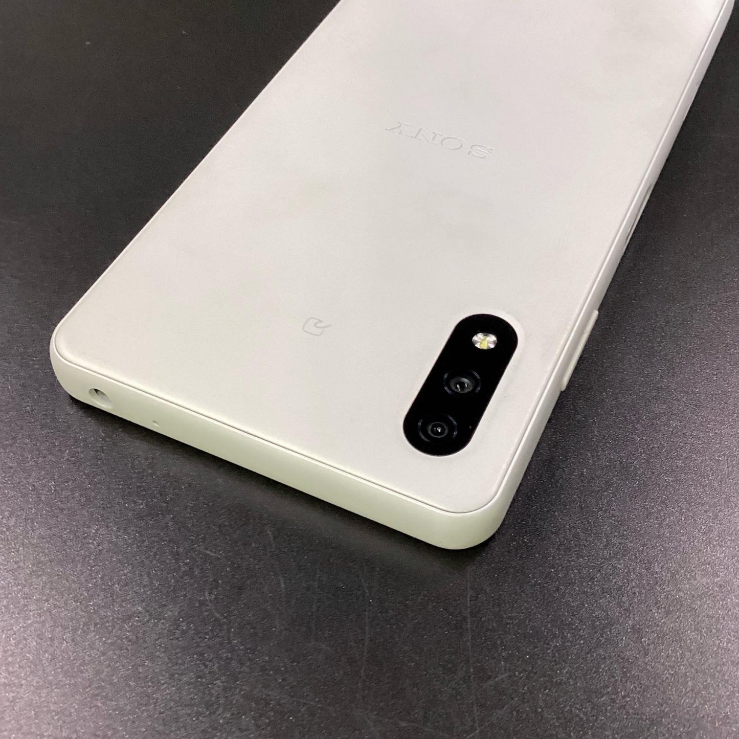 【全額返金保証】【最速発送】Sony Xperia Ace II 64GB ホワイト docomo SO-41B 白ロム 動作確認済