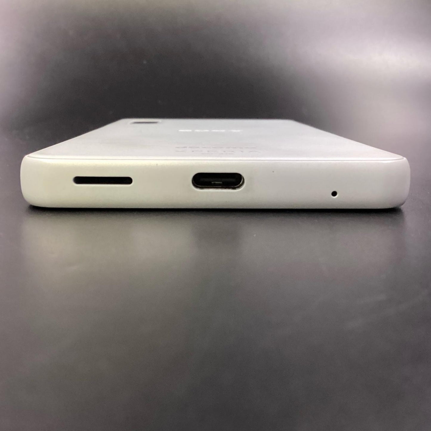 【全額返金保証】【最速発送】Sony Xperia Ace II 64GB ホワイト docomo SO-41B 白ロム 動作確認済