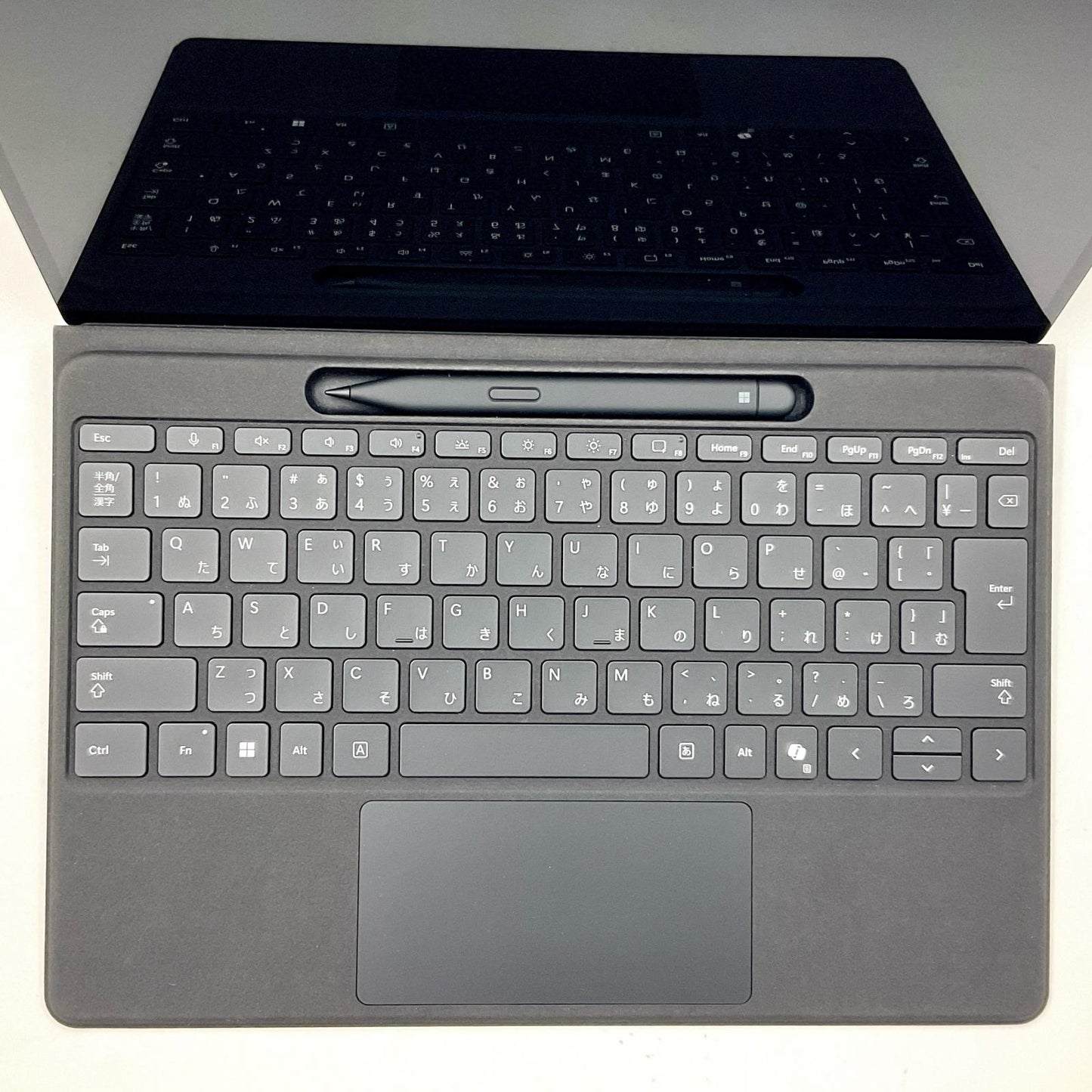 【全額返金保証】【最速発送】Microsoft Surface Pro 11 2076 ZHX-00011 Snapdragon(R) X 10-core X1P64100 @ 3.40GHz 3.42GHz 16GB M.2 SSD 256GB 99.1% 超美品 動作確認済