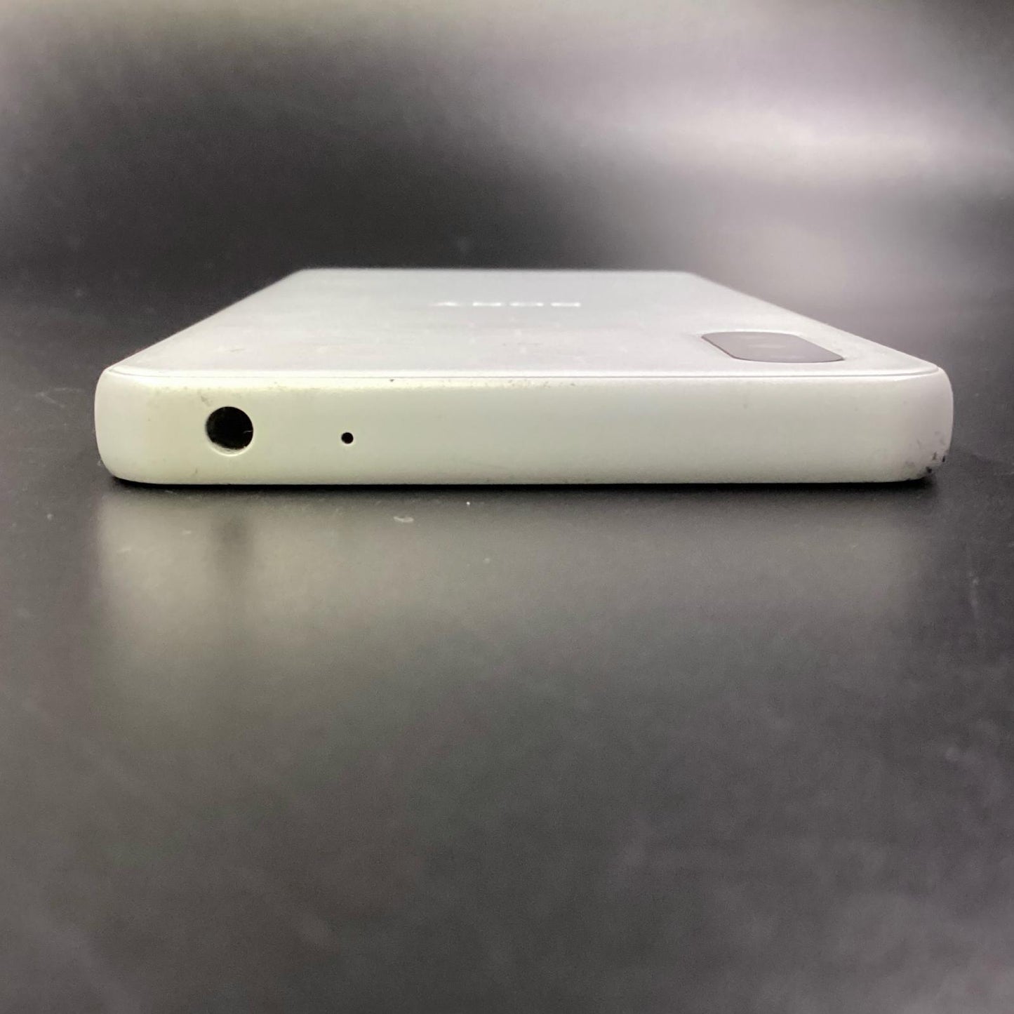 【全額返金保証】【最速発送】Sony Xperia Ace II 64GB ホワイト docomo SO-41B 白ロム 動作確認済