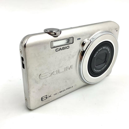 【全額返金保証】【最速発送】CASIO コンパクトデジタルカメラ EXILIM EX-ZS26 シルバー 動作確認済