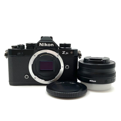 【全額返金保証】【最速発送】Nikon デジタル一眼 Z fc NIKKOR Z DX 16-50mm F3.5-6.3 VR レンズキット ブラック 美品 動作確認済