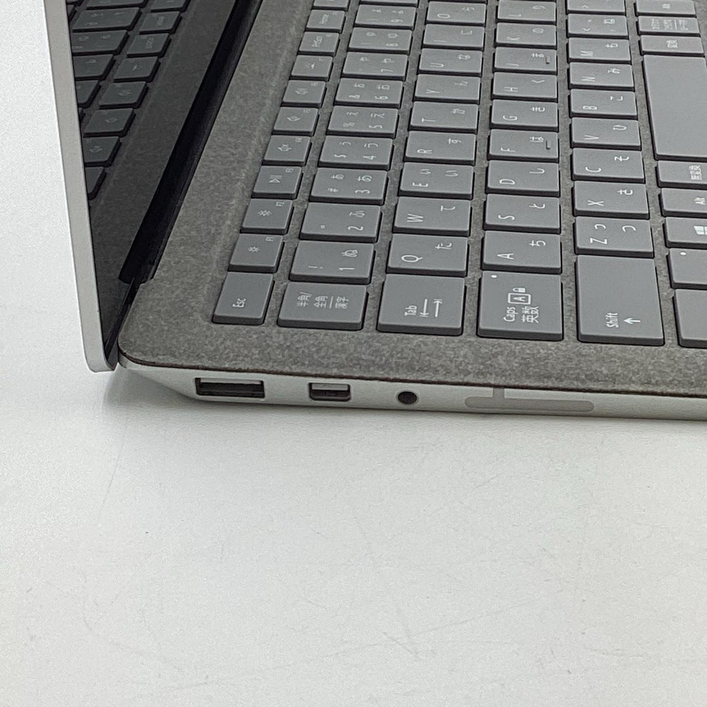 【全額返金保証】【最速発送】Microsoft Surface Laptop 1769 Surface Laptop model 1769 Intel Core i5-7200U  4GB M.2 SSD 128GB 84% 動作確認済