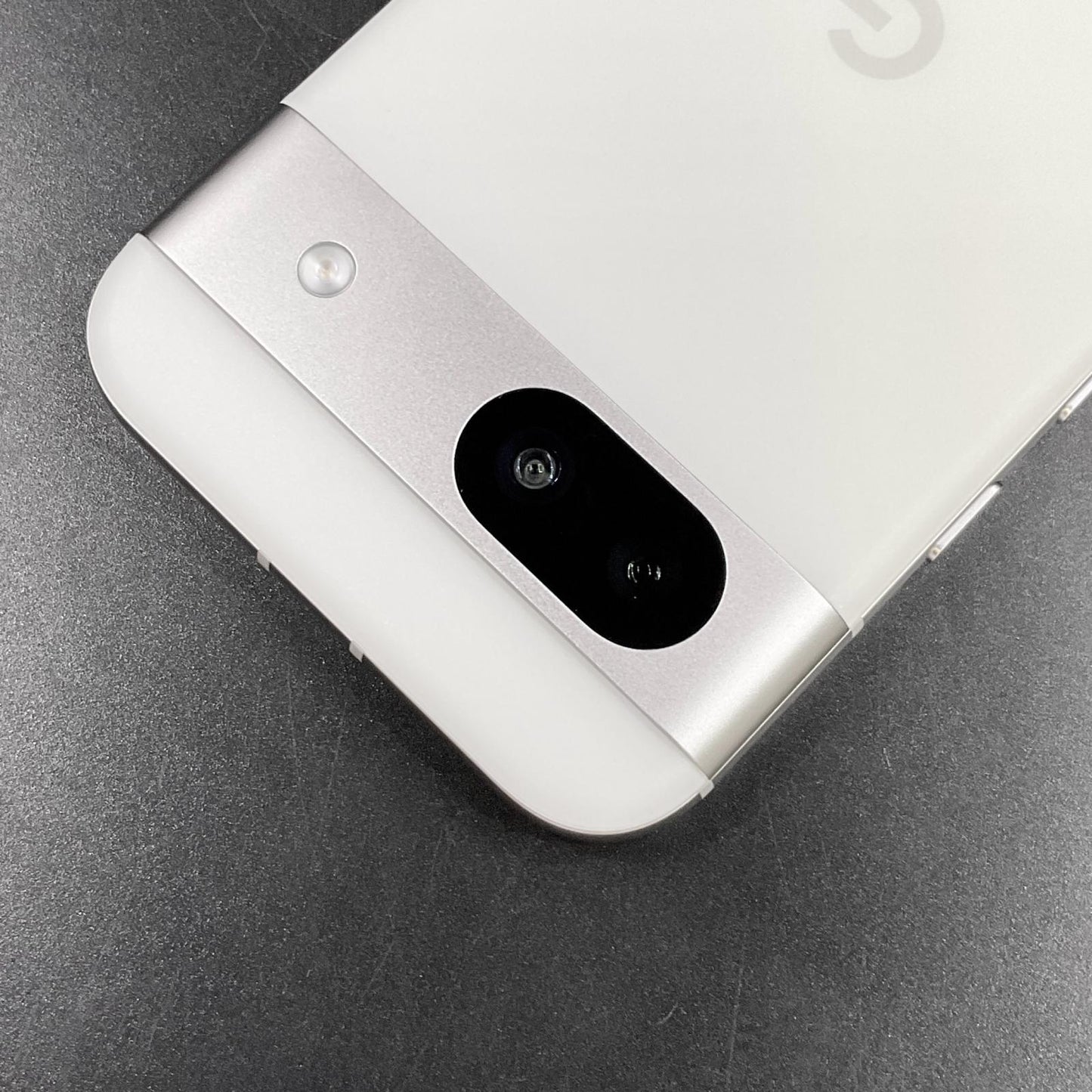 【全額返金保証】【最速発送】Google Pixel 8a 128GB Porcelain SIMフリー G576D 美品 動作確認済