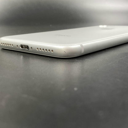 【全額返金保証】【最速発送】Apple iPhone iPhone 8 64GB シルバー SIMフリー 白ロム 動作確認済 78%