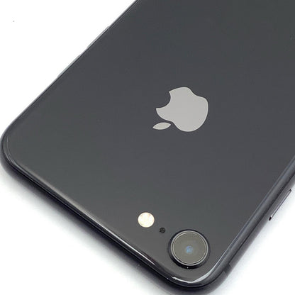 【全額返金保証】【最速発送】Apple iPhone iPhone 8 256GB  docomo 白ロム 動作確認済 83%