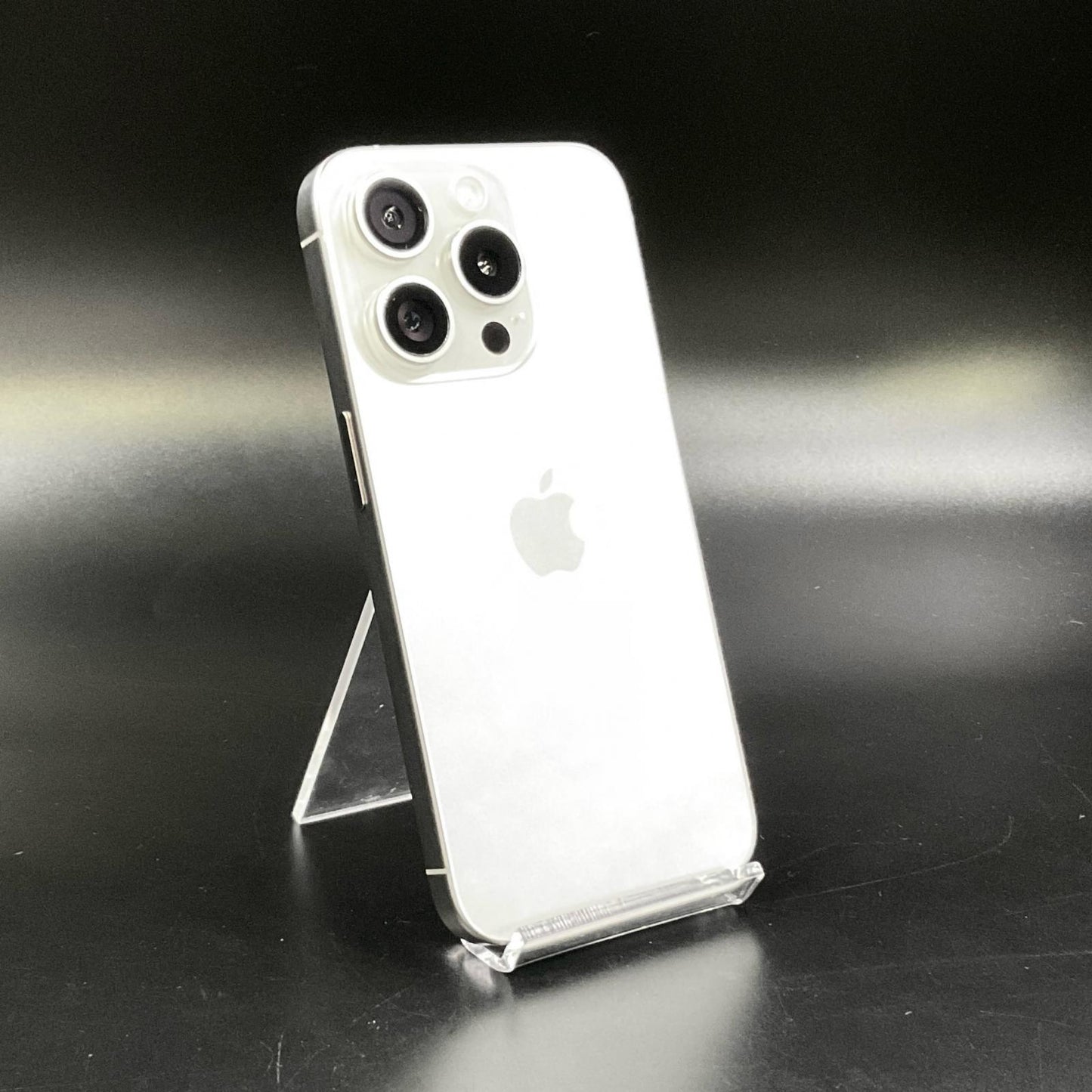 【全額返金保証】【最速発送】Apple iPhone iPhone Pro 15 Pro 256GB ホワイトチタニウム SIMフリー 白ロム 美品 動作確認済 86%