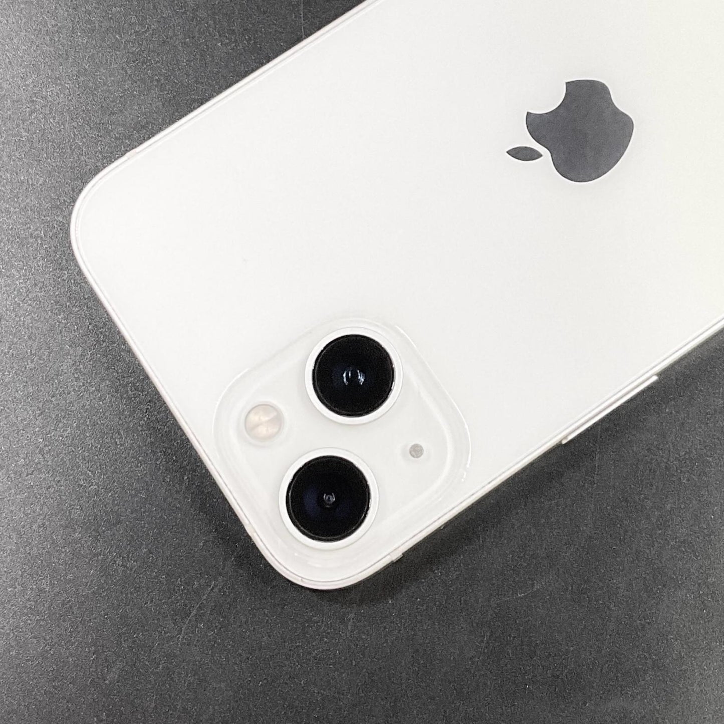 【全額返金保証】【最速発送】Apple iPhone iPhone 13 128GB スターライト docomo SIMフリー 白ロム 美品 動作確認済 84%